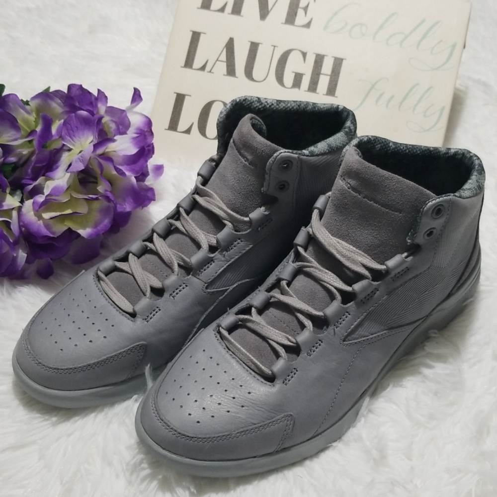 Under Armour Ua Charged Pivot Mid Neutral lifestyl